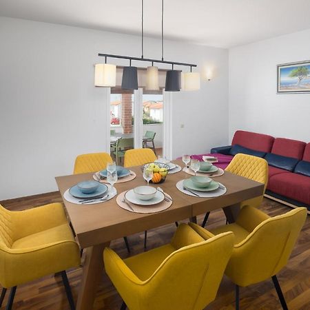 Apartmani Marinac โปเรช ภายนอก รูปภาพ